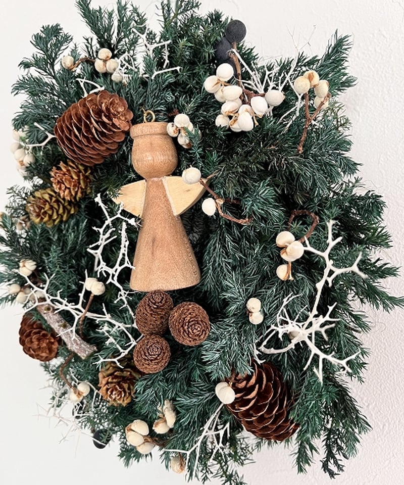 木製オーナメント付き】 ナンキンハゼと森の木の実のリース | Little