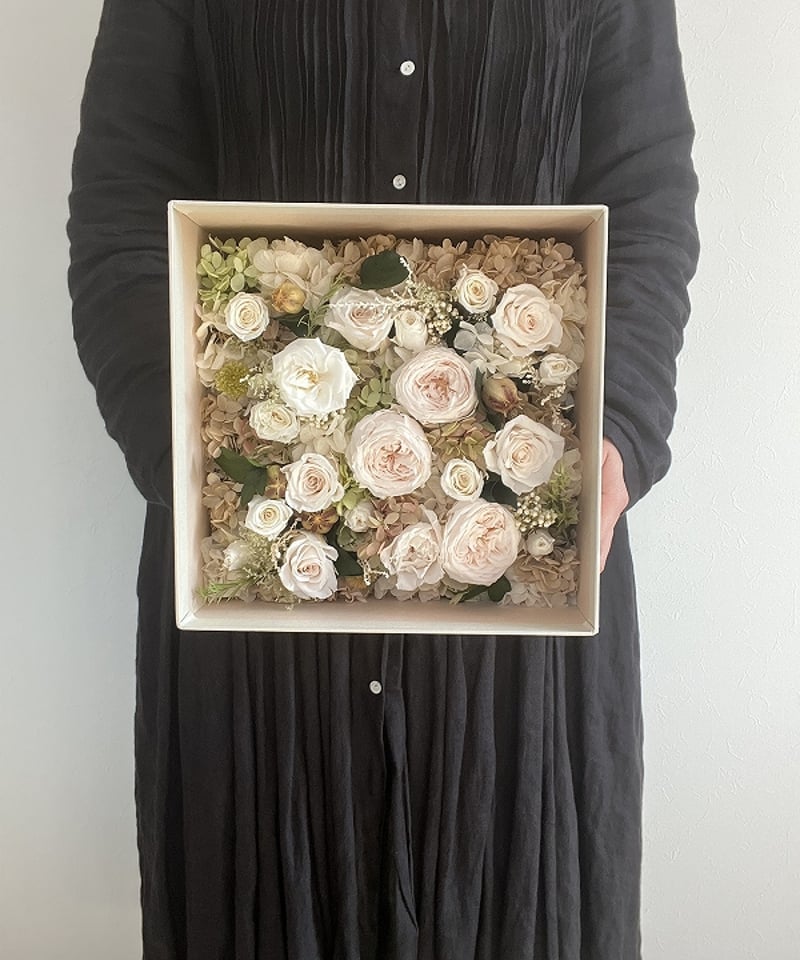 大切な人へ  薔薇 ○Rose number / ローズナンバー ボックスアレンジメントL（白 / 20本