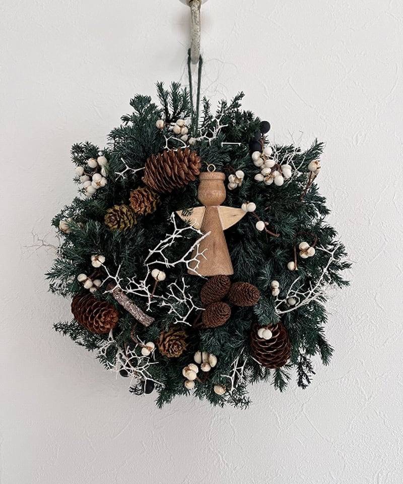 木製オーナメント付き】 ナンキンハゼと森の木の実のリース | Little