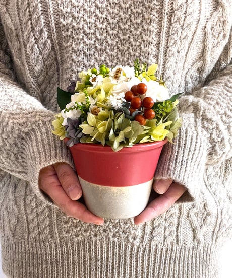 No145 ２種のバラと木の実とリンリンクリスマスリース❁*。2024 No145 2種のバラと木の実とリンリンクリスマスリース❁*。2024