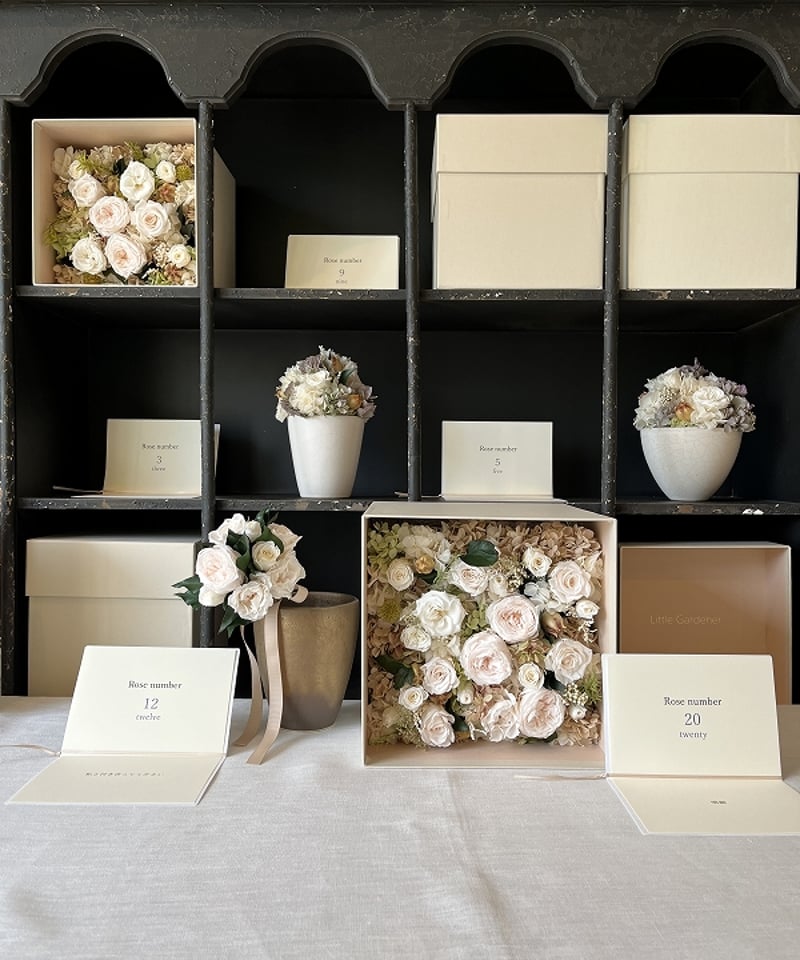 大切な人へ  薔薇 ○Rose number / ローズナンバー ボックスアレンジメントL（白 / 20本