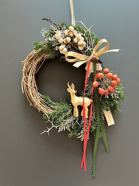 ☆はな☆ ☆粉雪が舞う…深い森のclassicalなリース☆ ☆はな様専用 粉雪が舞う…深い森のclassicalなリース☆ - メルカリ