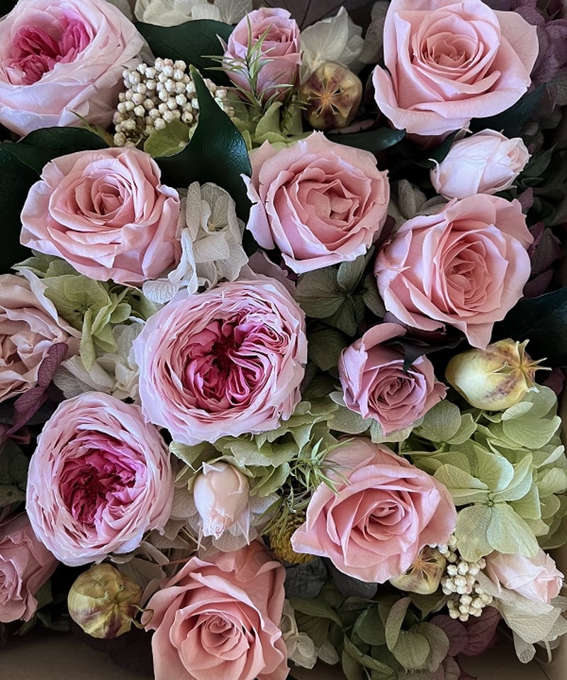 ○Rose number / ローズナンバー ボックスアレンジメントL （ ピンク