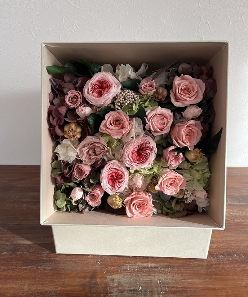 スワロフスキー ピンクローズ　ローズポット 薔薇 12本のバラ スワロフスキー ピンクローズ ローズポット 薔薇 12本のバラ