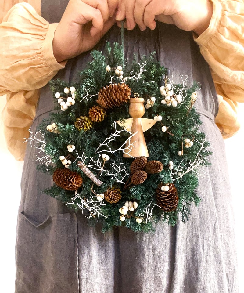 木製オーナメント付き】 ナンキンハゼと森の木の実のリース | Little