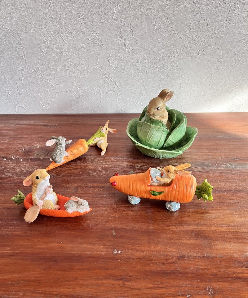 うさぎタウンの仲間たち】 ニンジンカーに乗るうさぎ | Little Gardener