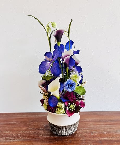【oh flowers / オーフラワーズ】　Look from all angles   /  Vanda ヒスイラン