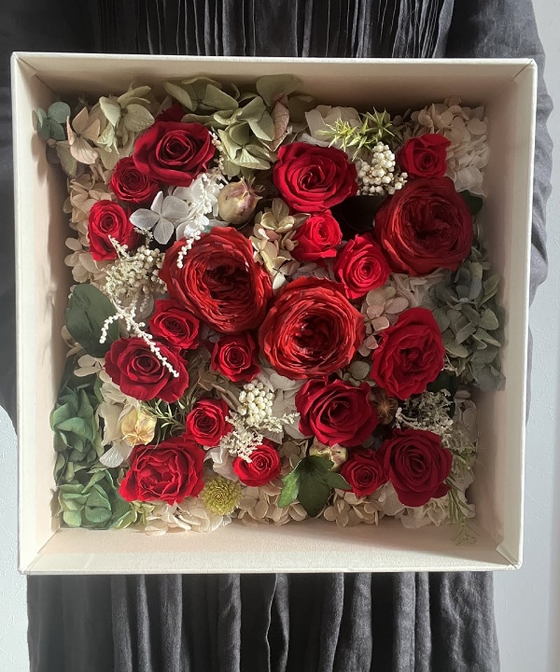 ○Rose number / ローズナンバー ボックスアレンジメントL（赤 /20本