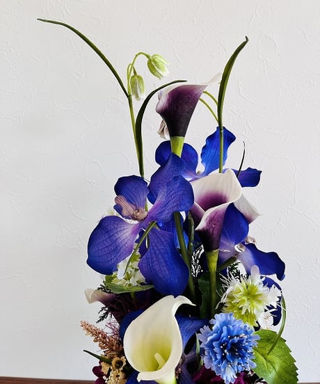 【oh flowers / オーフラワーズ】　Look from all angles   /  Vanda ヒスイラン