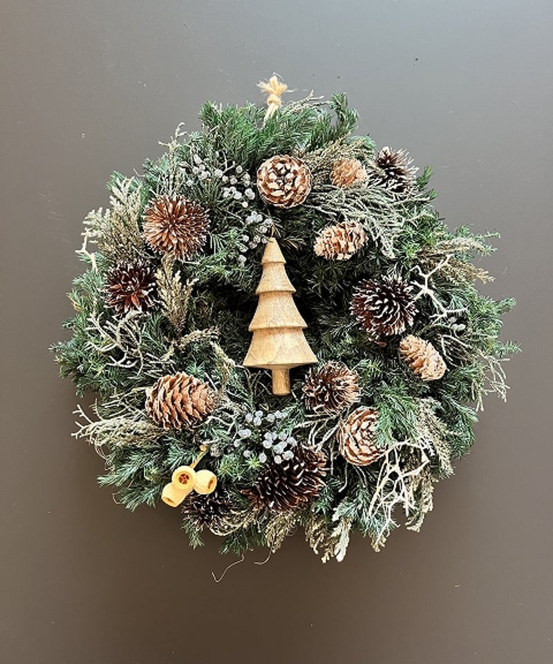 木製オーナメント付き】 ノグルミと森の木の実のリース | Little Gardener