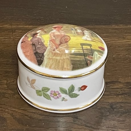 ウェジウッド 黒壺 アンティーク フローラル トリンケットボックス