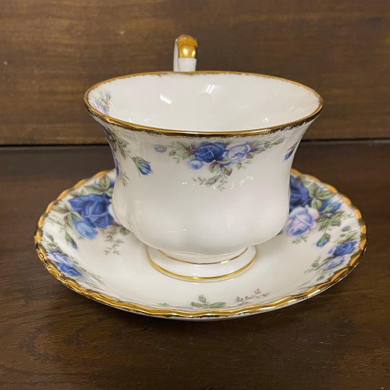 ROYAL ALBERT 