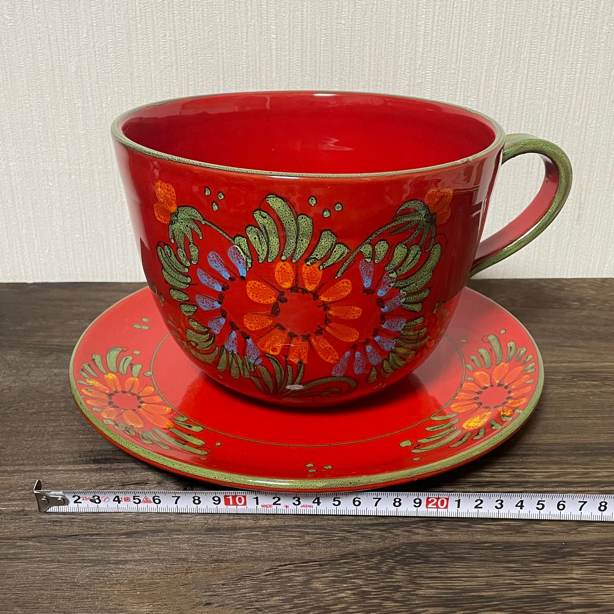 イタリア　グッビオ　蓋つき　陶器　かめ　入れ物　手描き　花　蝶　インテリア イタリア グッビオ 蓋つき 陶器 かめ 入れ物 手描き 花 蝶