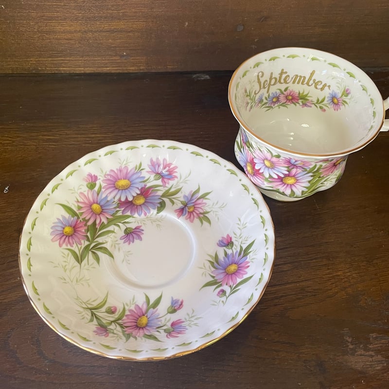ROYAL ALBERT ロイヤルアルバート マンスリー カップ&ソーサー 