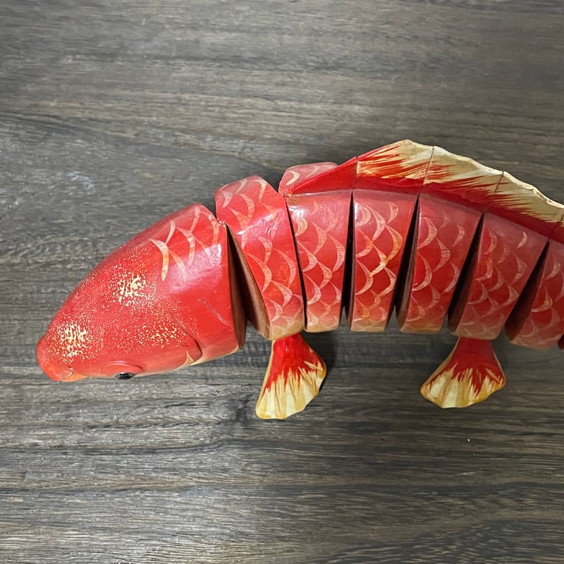木彫り 鯉のオブジェ 置物