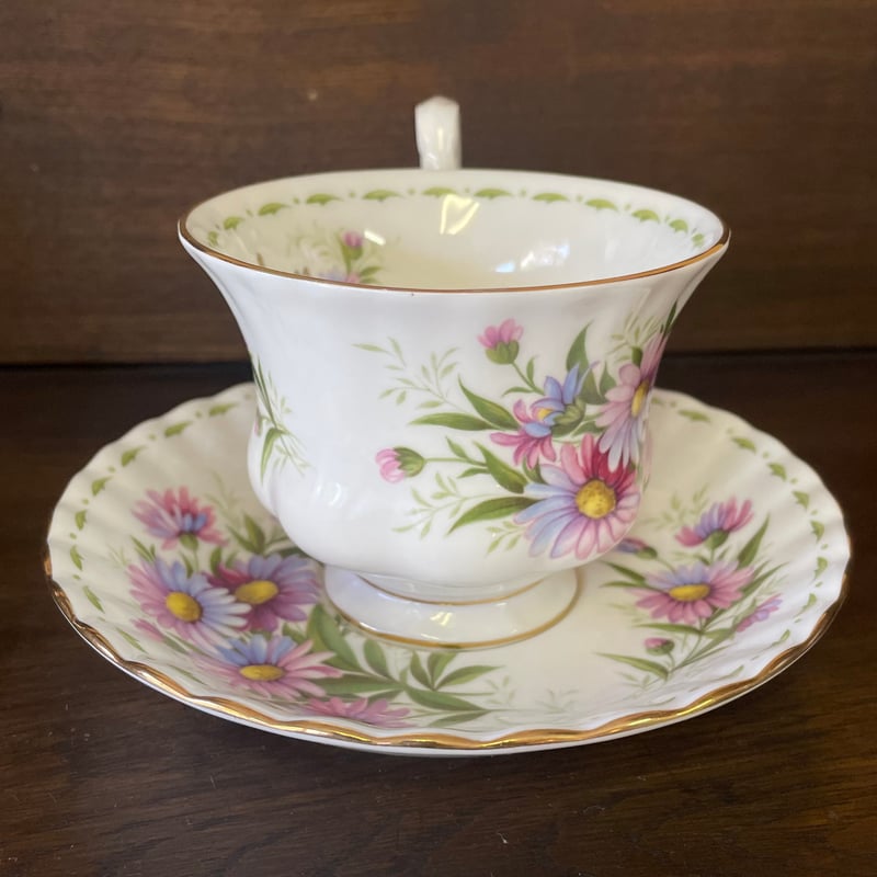 ROYAL ALBERT ロイヤルアルバート マンスリー カップ&ソーサー 