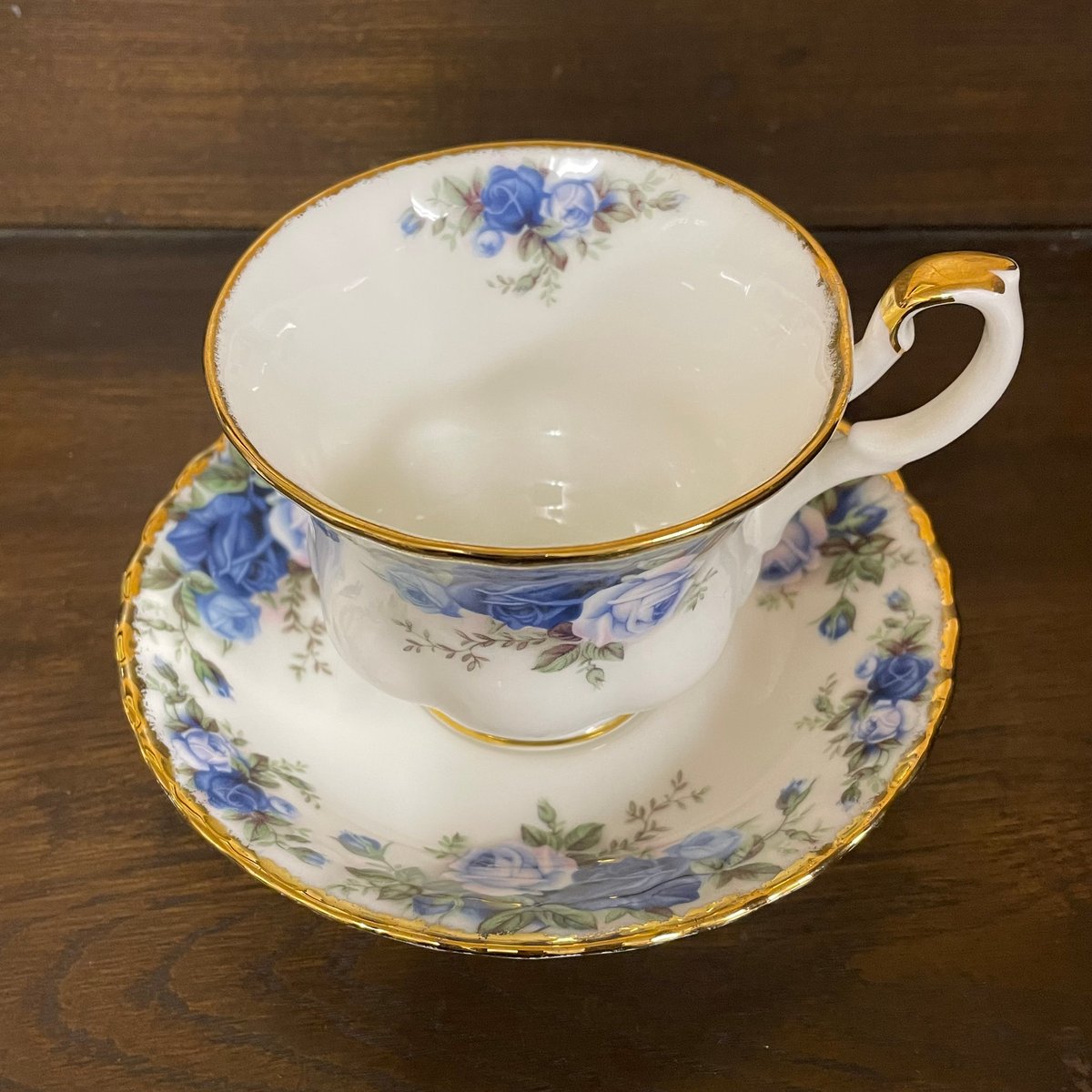 ROYAL ALBERT 