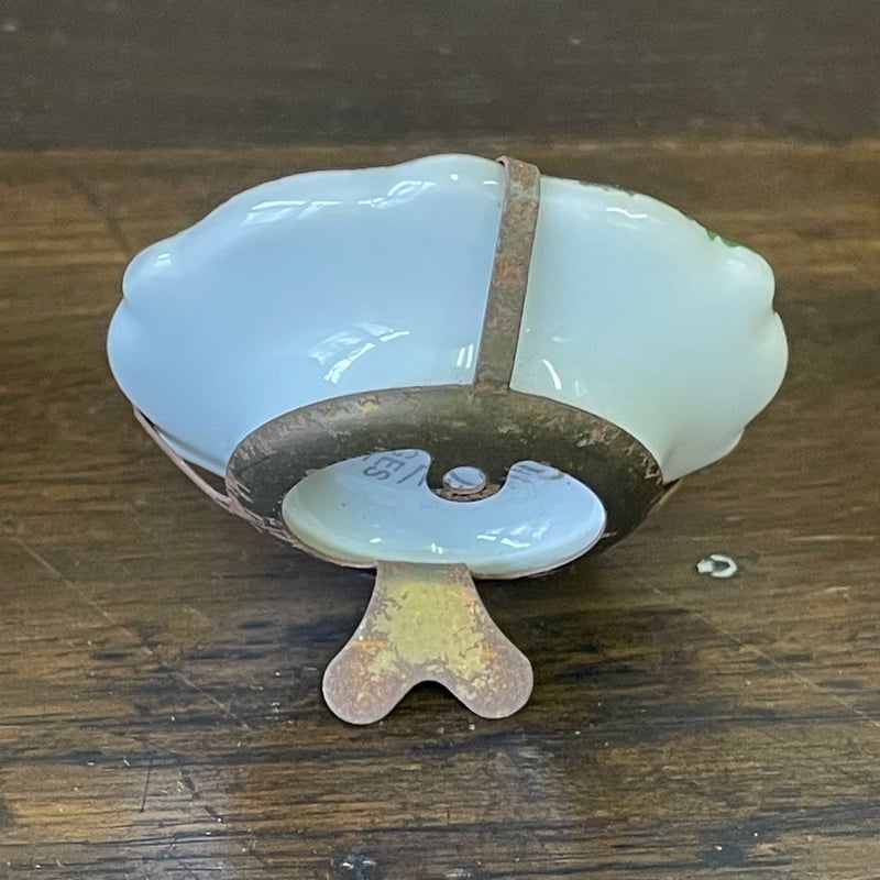 フランスレイノーリモージュ no.4花と人物の絵柄の皿 2枚セット フランスレイノーリモージュ no.4花と人物の絵柄の皿 2枚セット 【公式