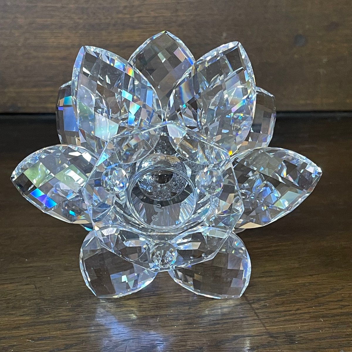 スワロフスキー 水蓮 キャンドルホルダー (M) 廃盤品 希少 箱 スワロフスキー 水蓮 キャンドルホルダー (M) 廃盤品 希少 箱