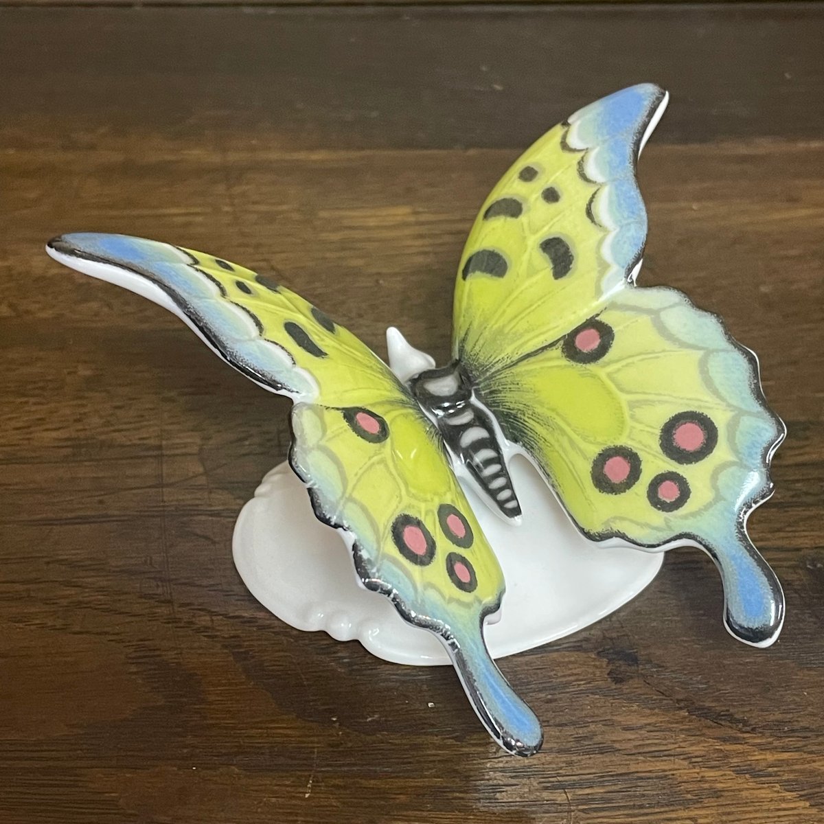 ローゼンタール　フィギュリン　チョウ　蝶　バタフライ　昆虫　花と蝶 ローゼンタール フィギュリン チョウ 蝶 バタフライ 昆虫 花と蝶