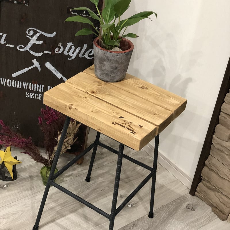 石川県発ガレージブランドa.E.s（エス）鉄筋とSPFで仕上げたアイアン