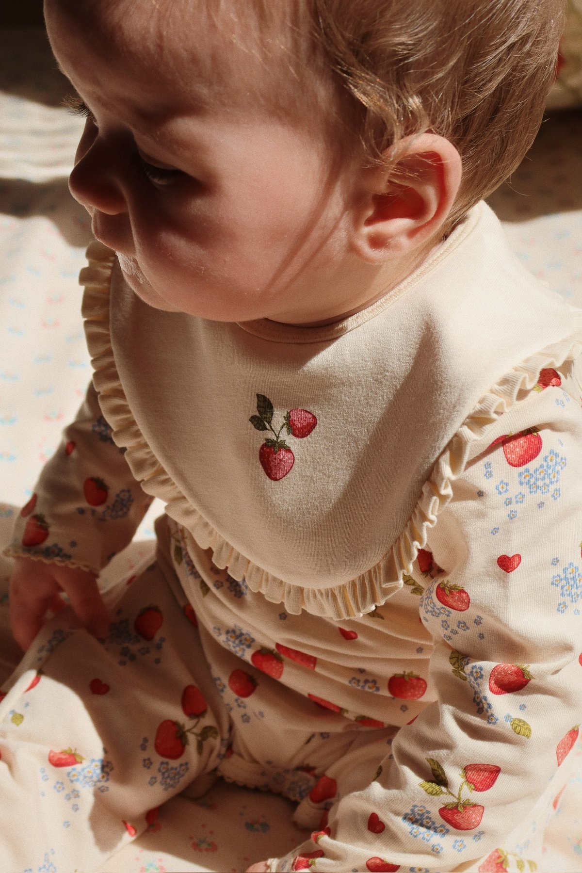 KONGESSLOEJD - 2 Pack Basic Frill Bib | Marmal