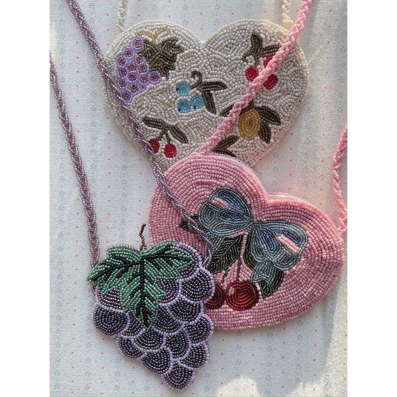 KONGESSLOEJD - BEADED HEART BAG | Vitamins | My