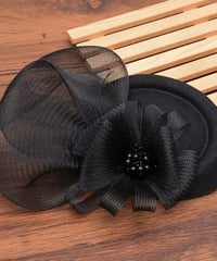 トーク帽　カクテルハット　ベッドドレス　ヘアアクセサリー　黒　花　ビーズ　レース