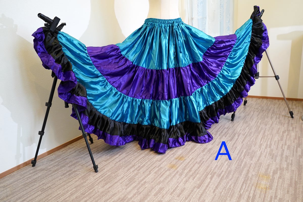 ベリーダンス 25ヤードスカート サテン ジプシー トライバル fit=scale-down,w=1200