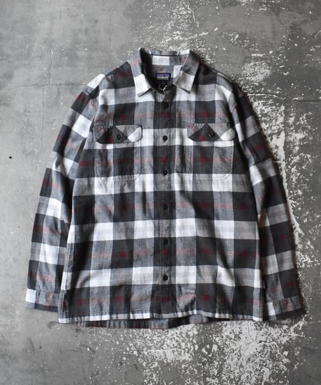 Deadstock Patagonia Organic Cotton Midweight Flannel Shirt 05-026