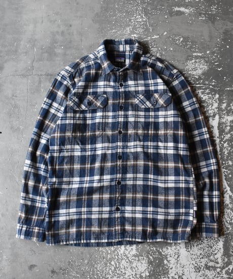 Used Patagonia Organic Cotton Flannel Shirt 05-025