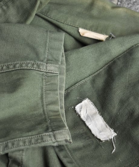 Early 60s U.S Army Cotton Sateen OG 107 Utility Shirt 05-048