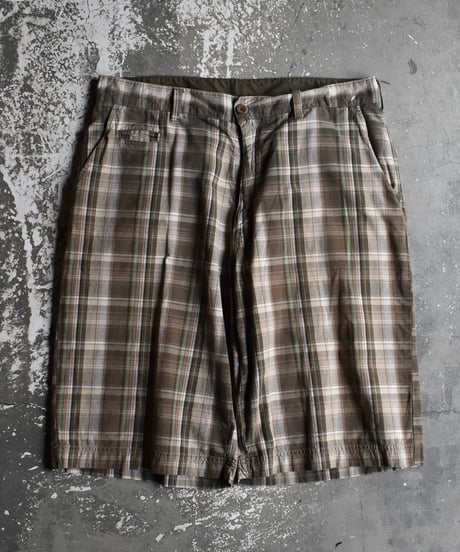 Used Arizona Jean Company Plaid Shorts 03-173
