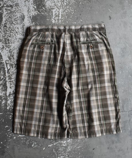 Used Arizona Jean Company Plaid Shorts 03-173