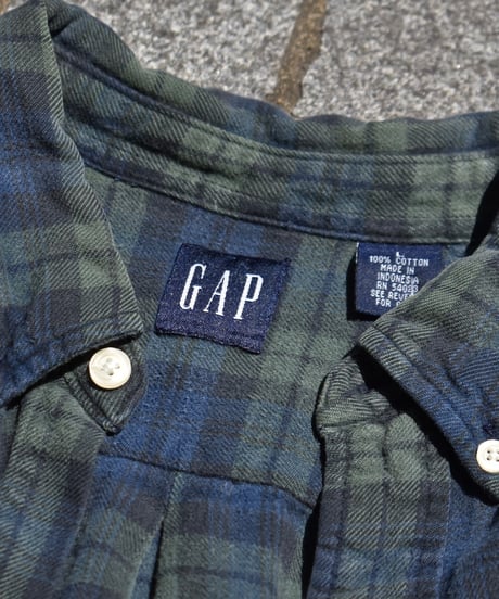 Used GAP Long Sleeve Plaid Shirt 05-040