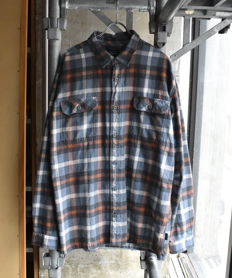 Used Patagonia Organic Cotton L/S Shirt 05-095