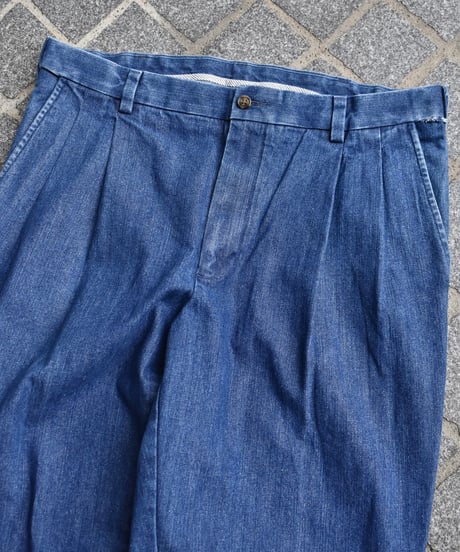 Used Roundtree & Yorke 2-Tuck Denim Slacks 03-141