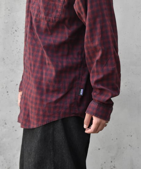 Used Patagonia Organic Cotton Flannel Plaid Shirt 05-054
