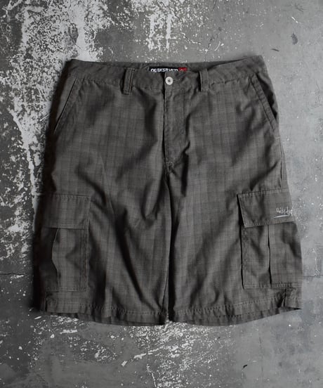 Used Quicksilver Plaid Cargo Shorts 03-172