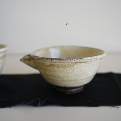 灰釉粉引片口