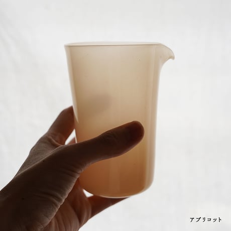 ナチュラルピッチャー120（色付き）／硝子屋PRATO PINO