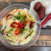 辛くない 昔ながらの　　　　　　　　白キムチ270ｇ   백김치