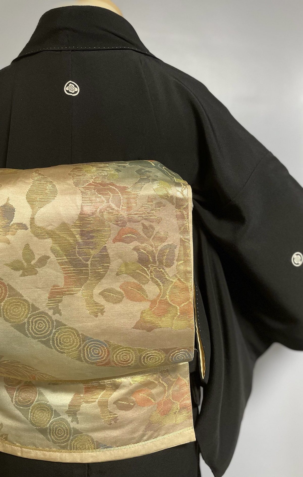 アンティーク黒留袖 鳳凰刺繍 帯など一式レンタル | 着物