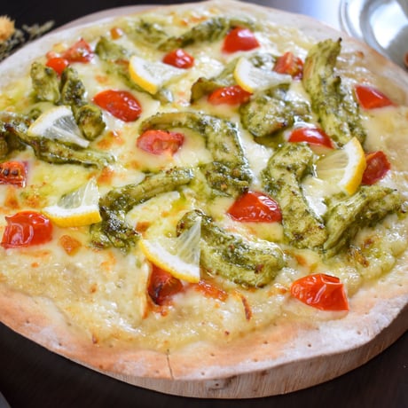 パリサクPizza！冷凍クリスピーピザ【広島レモン＆バジルチキン】