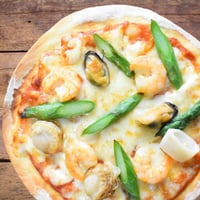 パリサクPizza！冷凍クリスピーピザ【たっぷりシーフード】