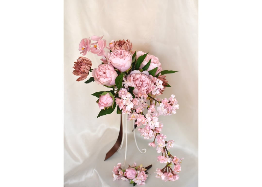 クラッチブーケとブートニア 桜 | Dar flores
