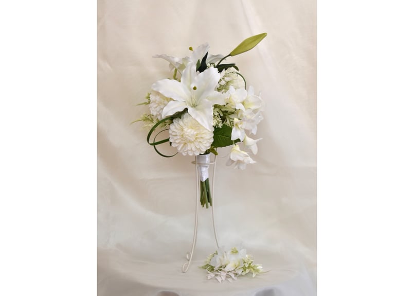 ブーケとブートニア デンファレ、カサブランカ | Dar flores