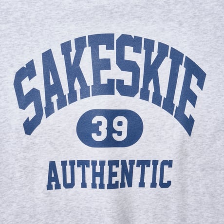 ■SAKESKIE College Logo Wide CrewNeck Sweat (Ash Gray × Navy)