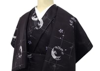 受注生産　洗える着物の仕立て付き ポリエステル 黒地に雪輪取りと小花柄 バチ衿単衣仕立て 反物・仕立て代込み 単衣ハイテク仕立て オーダーサイズ