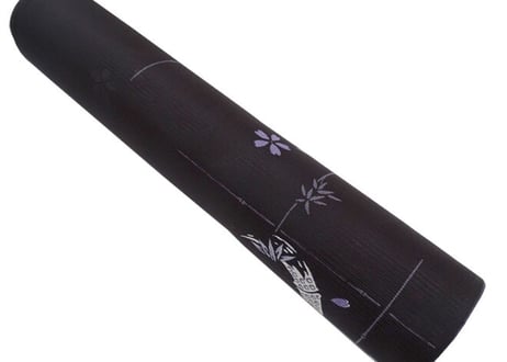 受注生産　洗える着物の仕立て付き ポリエステル 黒地に雪輪取りと小花柄 バチ衿単衣仕立て 反物・仕立て代込み 単衣ハイテク仕立て オーダーサイズ